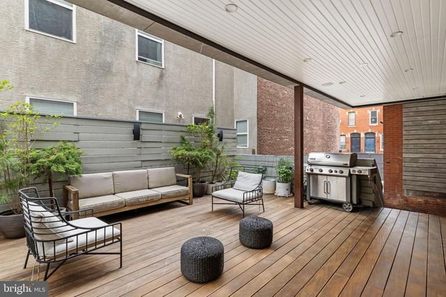 1608 CHRISTIAN ST, Philadelphia, PA 19146