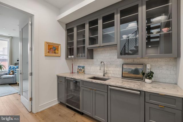 1608 CHRISTIAN ST, Philadelphia, PA 19146