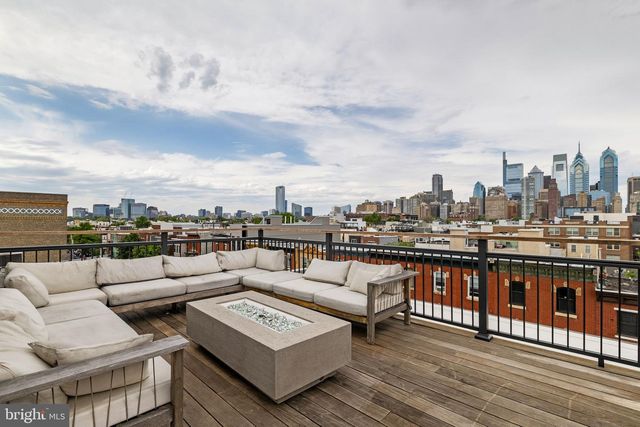 1608 CHRISTIAN ST, Philadelphia, PA 19146