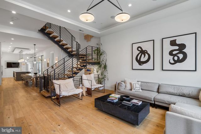 1608 CHRISTIAN ST, Philadelphia, PA 19146