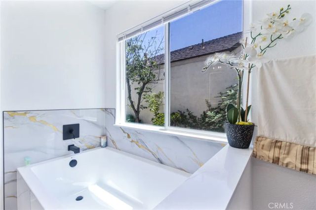 4122 Loma, Irvine, CA 92604