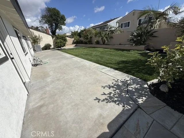4122 Loma, Irvine, CA 92604