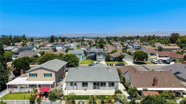 4122 Loma, Irvine, CA 92604