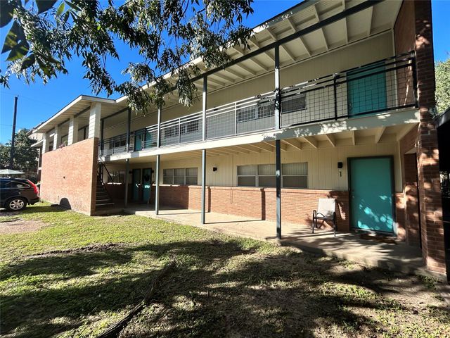3520 Garrott 8, Houston, TX 77006
