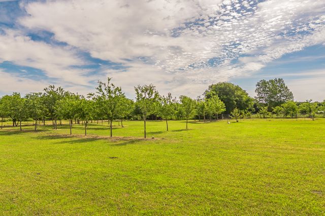 18035 Brookfield Drive, Justin, TX 76247
