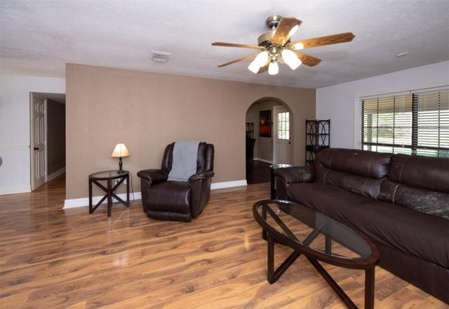 17618 Autumn Trails Lane, Houston, TX 77084