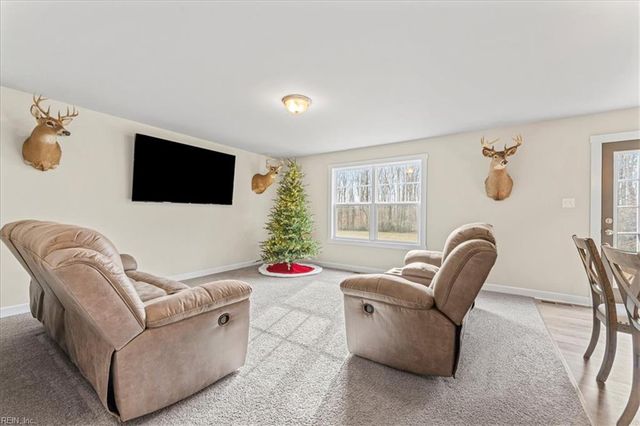 1463 Tutelo RD, Quinton, VA 23141