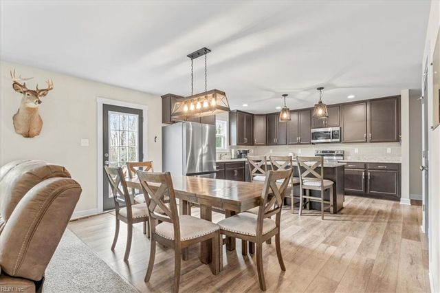 1463 Tutelo RD, Quinton, VA 23141