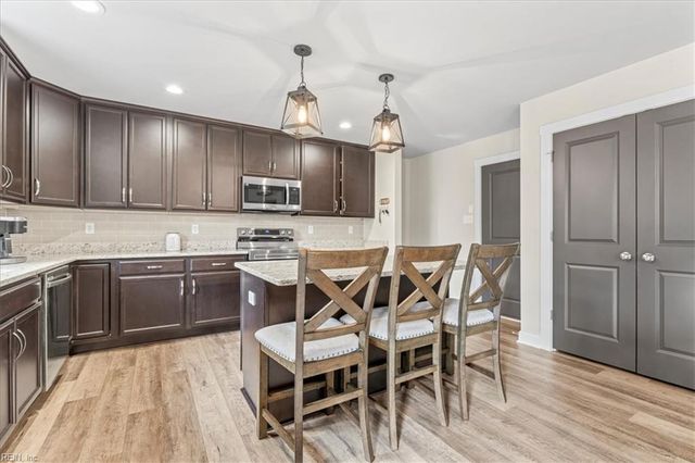 1463 Tutelo RD, Quinton, VA 23141