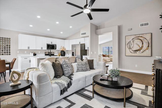 7258 E MEDINA Avenue, Mesa, AZ 85209