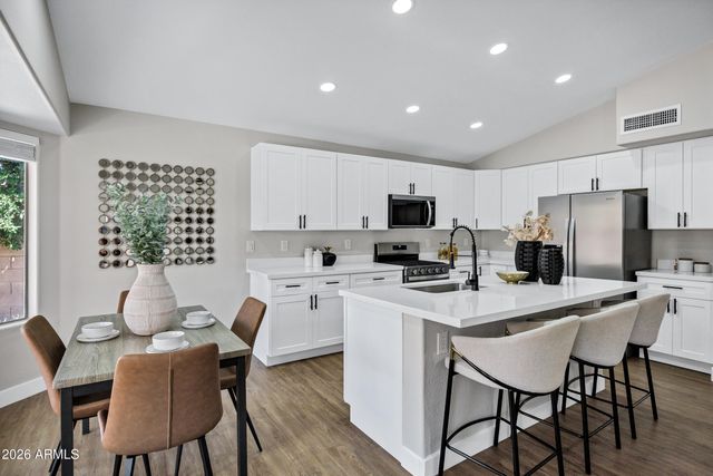 7258 E MEDINA Avenue, Mesa, AZ 85209