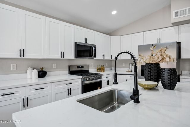 7258 E MEDINA Avenue, Mesa, AZ 85209