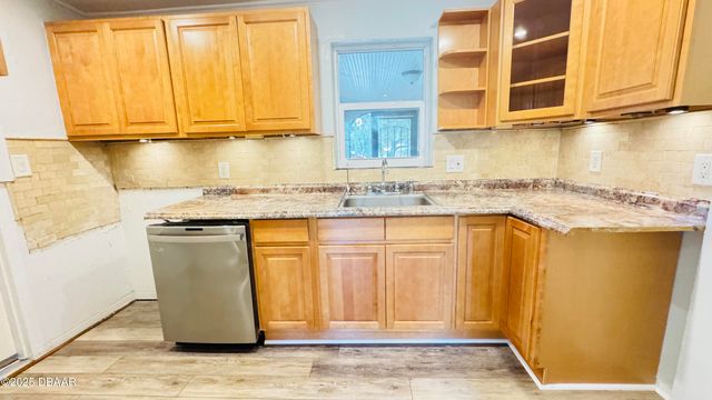 215 Glenview Blvd Apt 1, Daytona Beach, FL 32118