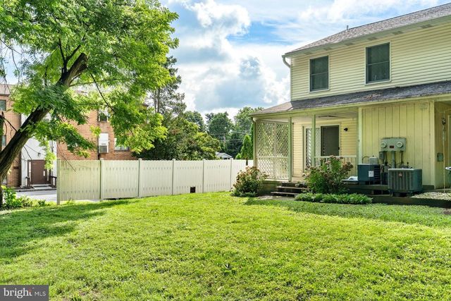 4516 LINDEN AVE, Mechanicsburg, PA 17055