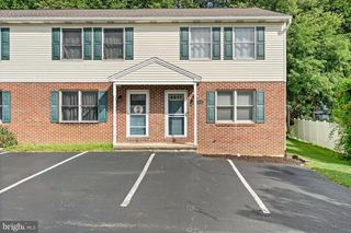 4516 LINDEN AVE, Mechanicsburg, PA 17055