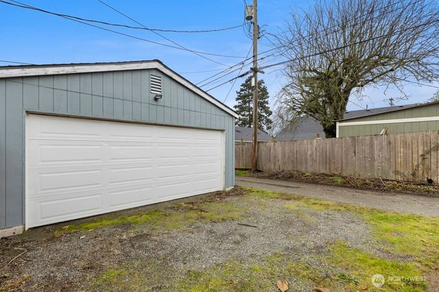 4313 E G Street, Tacoma, WA 98404