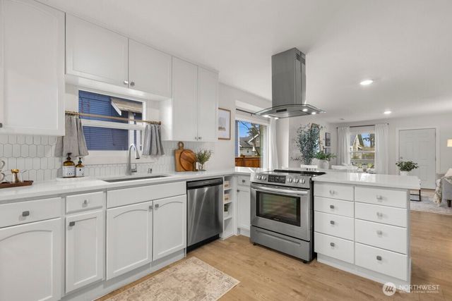 4313 E G Street, Tacoma, WA 98404