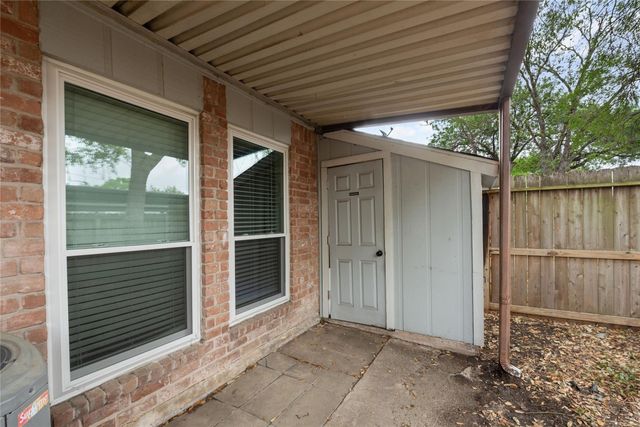 11805 Southlake Drive, Houston, TX 77077