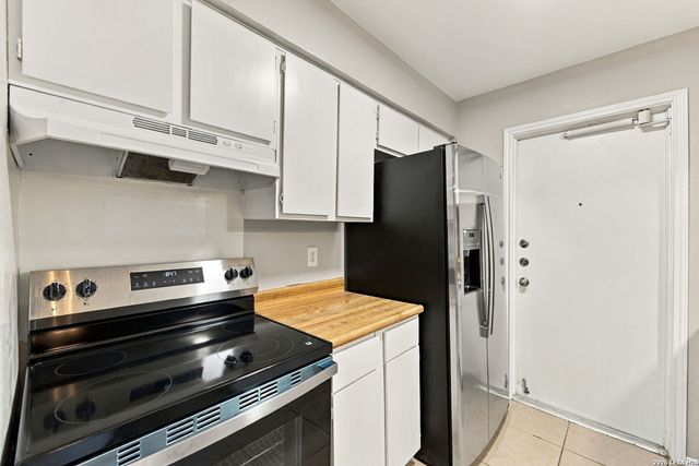 12212 Ridge Crown St, San Antonio, TX 78247