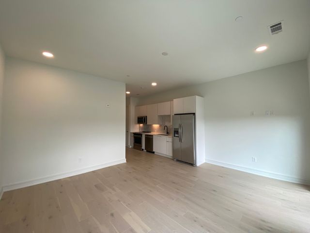 1125 10th Ave N Apt 508, Nashville, TN 37208