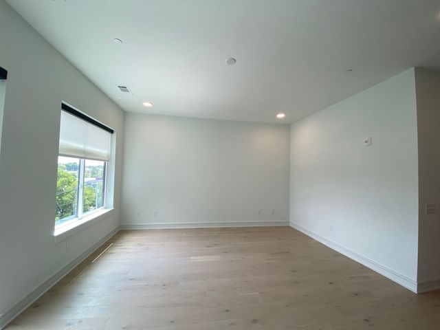 1125 10th Ave N Apt 508, Nashville, TN 37208