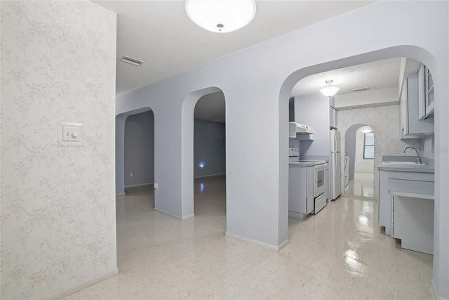 1026 W RAMBLA STREET, Tampa, FL 33612