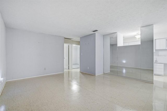 1026 W RAMBLA STREET, Tampa, FL 33612