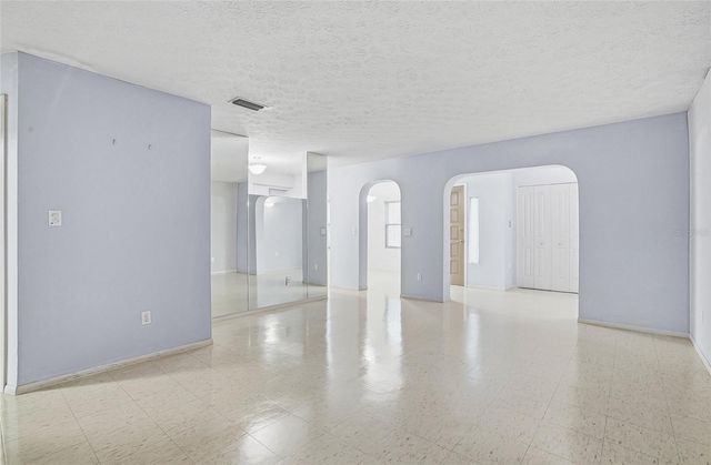 1026 W RAMBLA STREET, Tampa, FL 33612