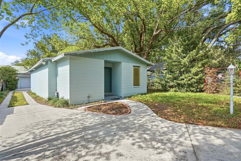 1026 W RAMBLA STREET, Tampa, FL 33612