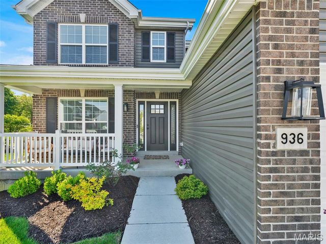 936 Little Fieldstone Court, Wentzville, MO 63385