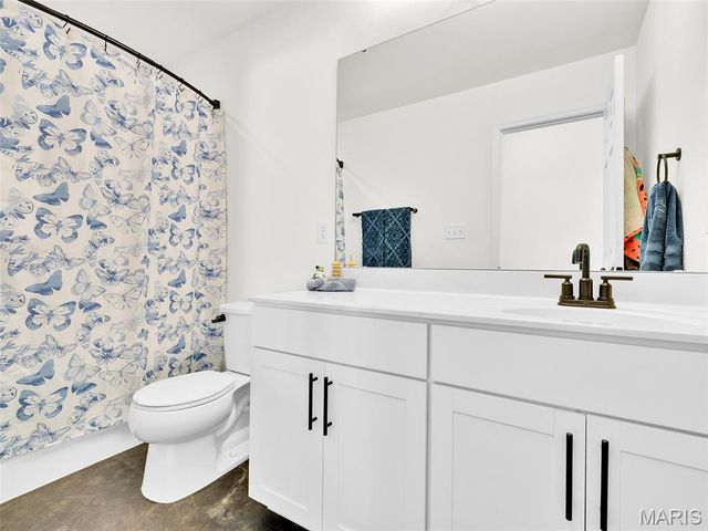 936 Little Fieldstone Court, Wentzville, MO 63385