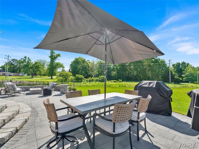 936 Little Fieldstone Court, Wentzville, MO 63385