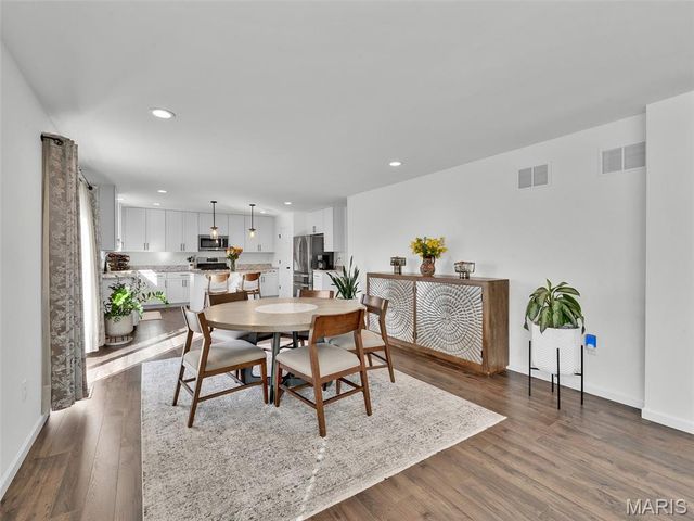 936 Little Fieldstone Court, Wentzville, MO 63385