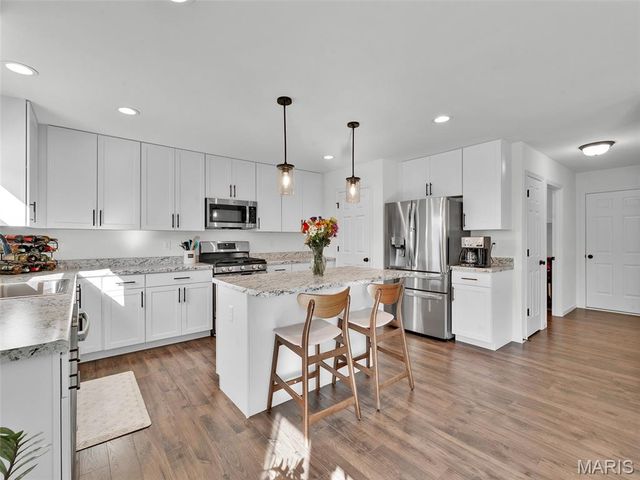 936 Little Fieldstone Court, Wentzville, MO 63385