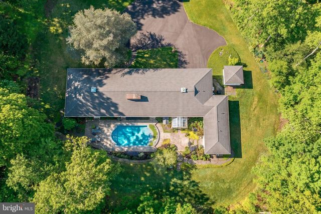 3363 WINDY BUSH RD, New Hope, PA 18938