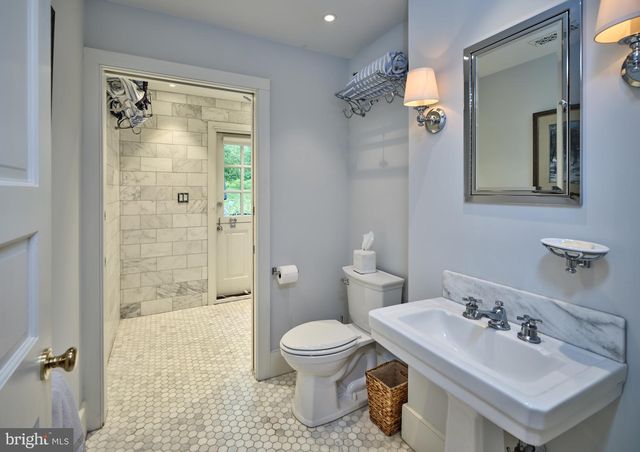 3363 WINDY BUSH RD, New Hope, PA 18938
