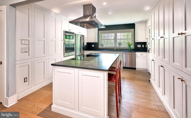 3363 WINDY BUSH RD, New Hope, PA 18938