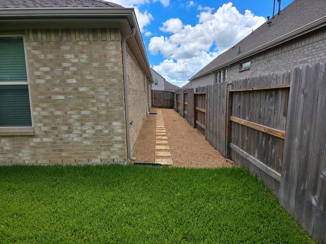 5035 Sierra Ridge Drive, Rosenberg, TX 77469