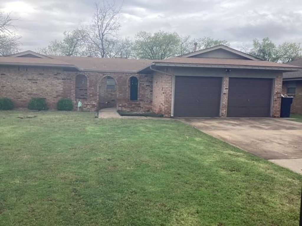11213 Bel Air Place, Oklahoma City, OK 73120
