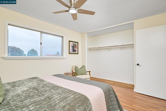 884 Serrana Ct, Pittsburg, CA 94565