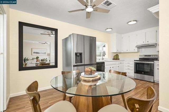 884 Serrana Ct, Pittsburg, CA 94565