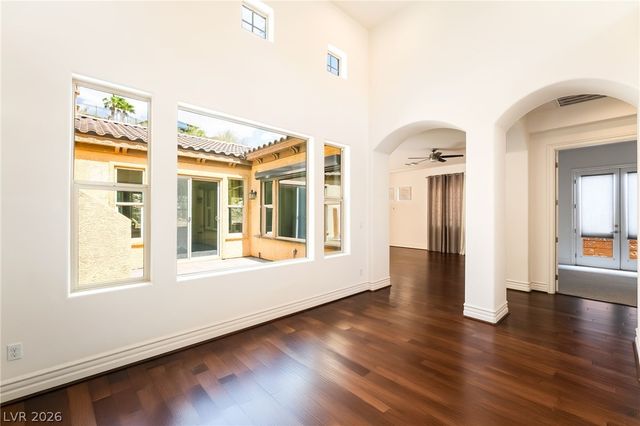 72 Rezzonico Drive, Henderson, NV 89011