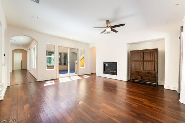 72 Rezzonico Drive, Henderson, NV 89011