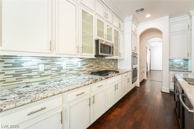 72 Rezzonico Drive, Henderson, NV 89011