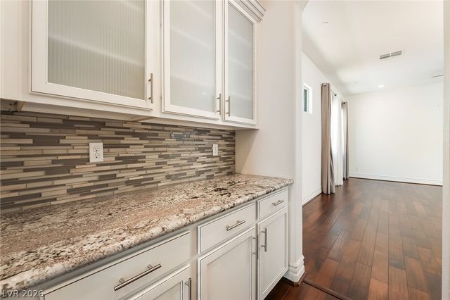 72 Rezzonico Drive, Henderson, NV 89011