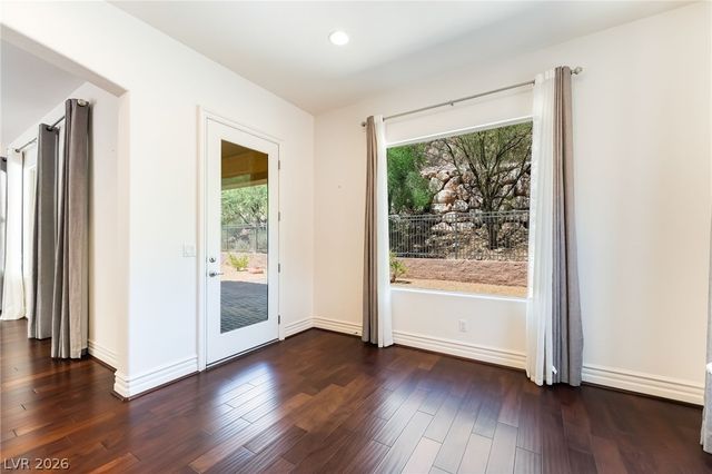 72 Rezzonico Drive, Henderson, NV 89011