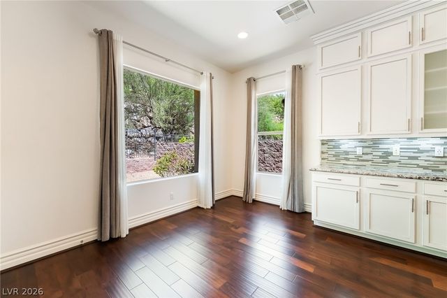 72 Rezzonico Drive, Henderson, NV 89011