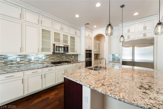 72 Rezzonico Drive, Henderson, NV 89011