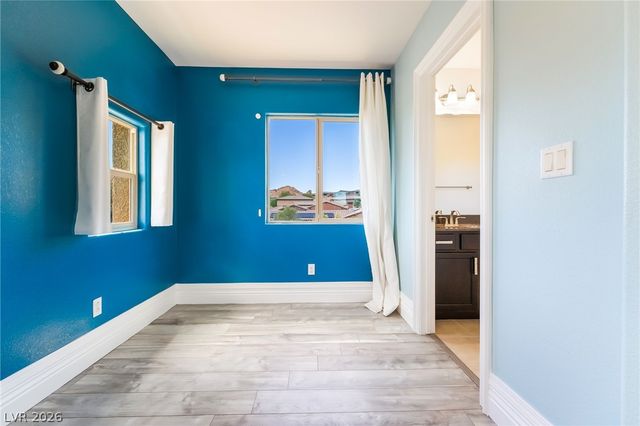 72 Rezzonico Drive, Henderson, NV 89011