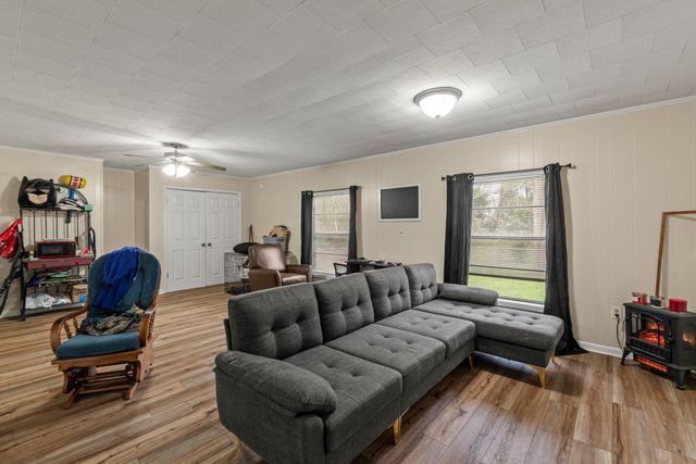 924 W 6th St., Hattiesburg, MS 39401